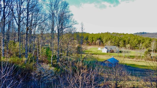 16 Anns Way, Blairsville, GA 30512