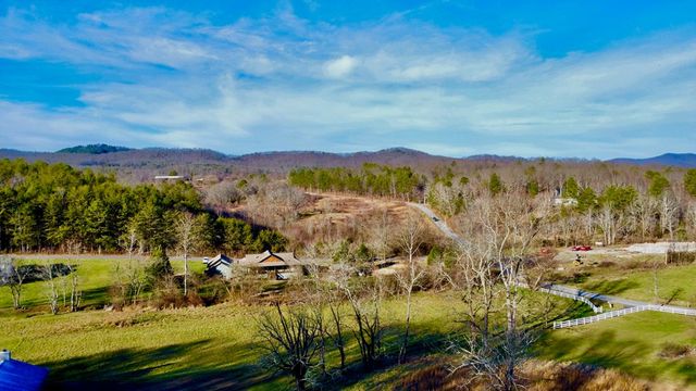 16 Anns Way, Blairsville, GA 30512