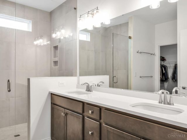 5222 Greenview Lane, Turtle Creek Twp, OH 45036