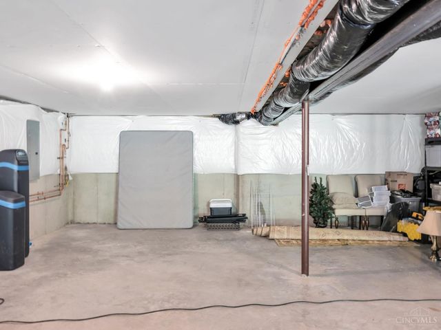 5222 Greenview Lane, Turtle Creek Twp, OH 45036
