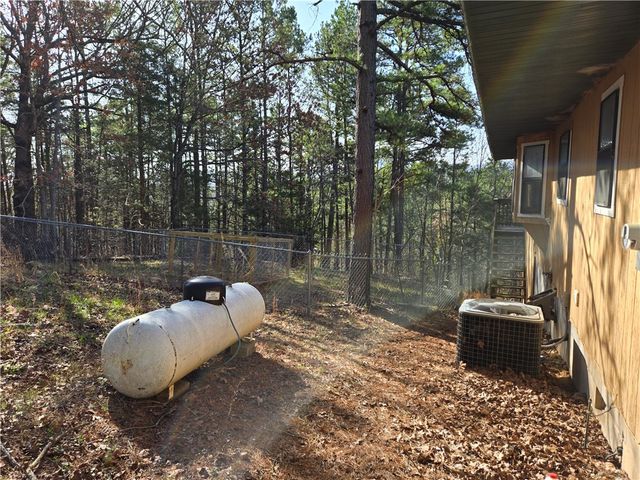 104 Cardinal Lane, Jasper, AR 72641