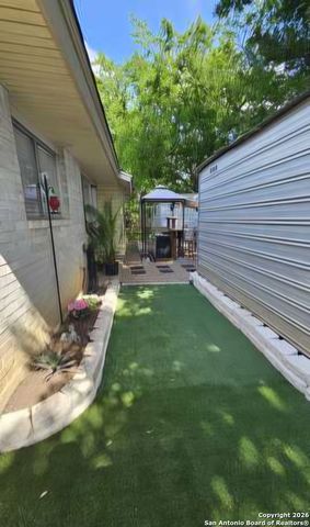 820 Durr, San Antonio, TX 78214