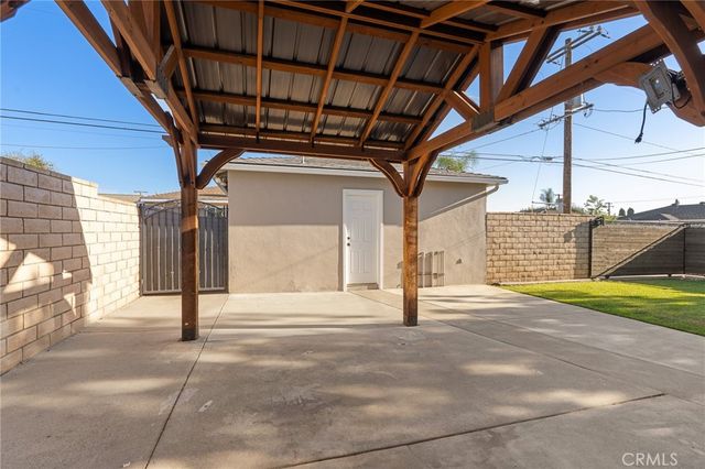 840 W Foothill, Glendora, CA 91741