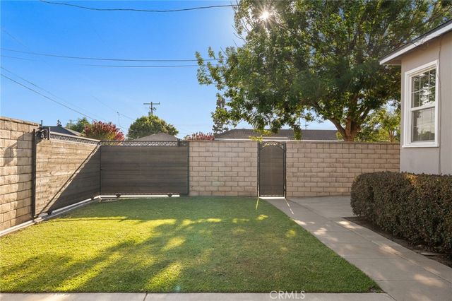 840 W Foothill, Glendora, CA 91741