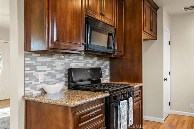 840 W Foothill, Glendora, CA 91741