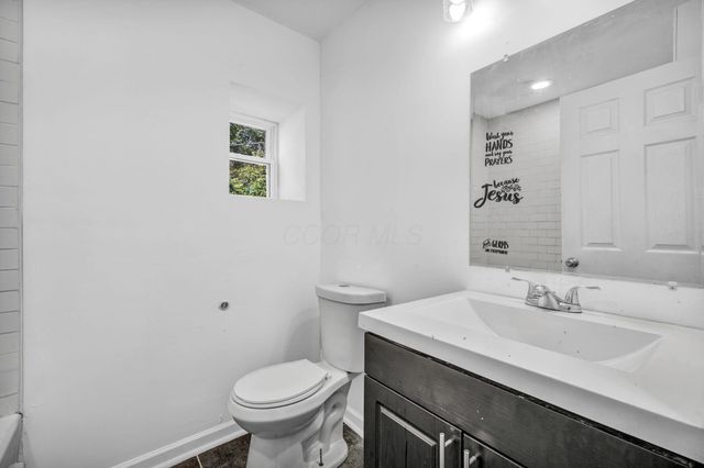 3626 4th Avenue, Urbancrest, OH 43123