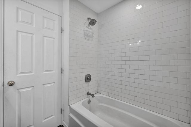 3626 4th Avenue, Urbancrest, OH 43123