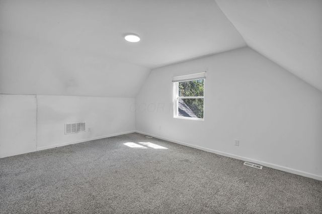3626 4th Avenue, Urbancrest, OH 43123