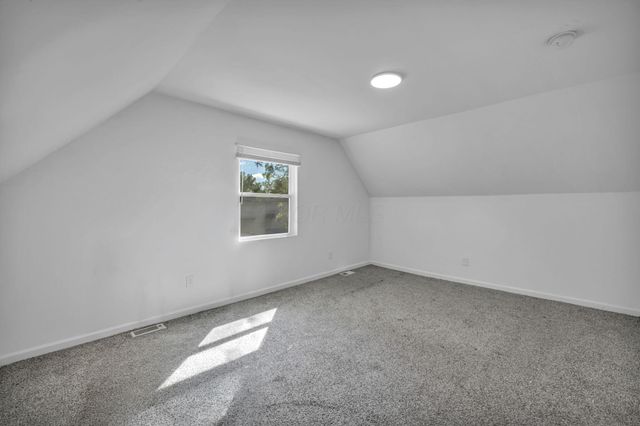 3626 4th Avenue, Urbancrest, OH 43123