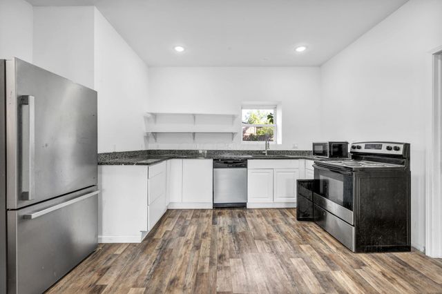 3626 4th Avenue, Urbancrest, OH 43123