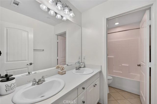 37688 River Oats, Murrieta, CA 92563