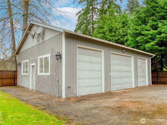 9707 159th Street Ct E, Puyallup, WA 98375
