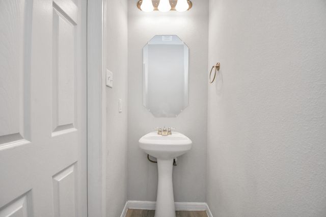 13426 Merryville Harrogate Lane, Houston, TX 77048