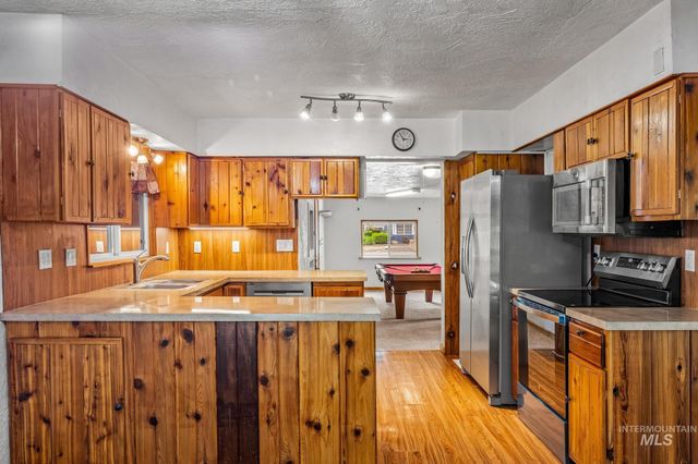 2015 Washington Ave, Caldwell, ID 83605