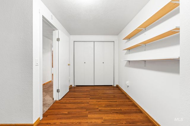 2015 Washington Ave, Caldwell, ID 83605