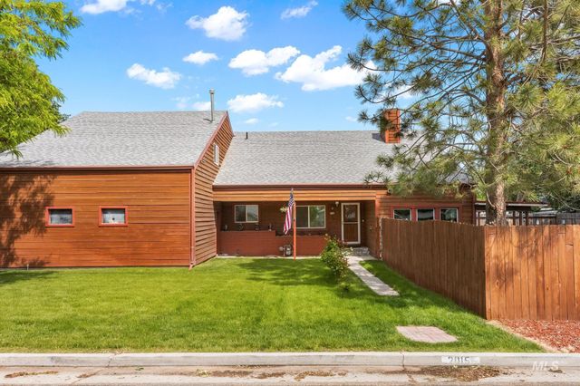 2015 Washington Ave, Caldwell, ID 83605