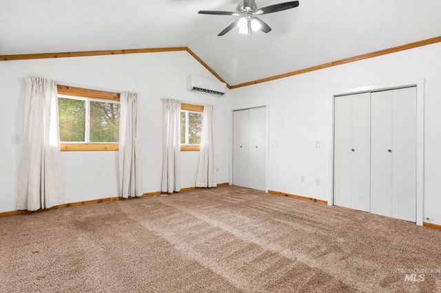 2015 Washington Ave, Caldwell, ID 83605