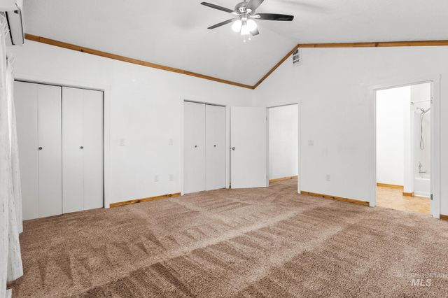 2015 Washington Ave, Caldwell, ID 83605