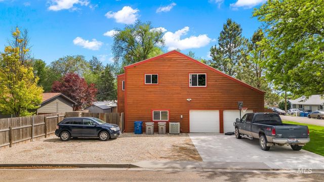 2015 Washington Ave, Caldwell, ID 83605