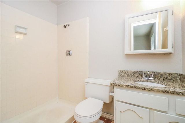 5706 Guildwood Drive, Arlington, TX 76017