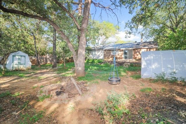 5706 Guildwood Drive, Arlington, TX 76017