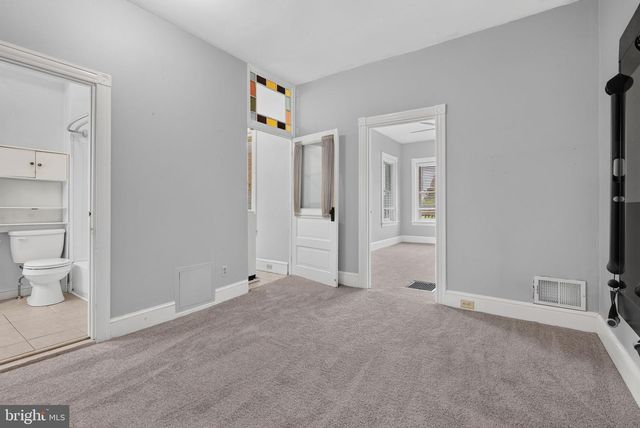 201 W MAIN ST, Leola, PA 17540