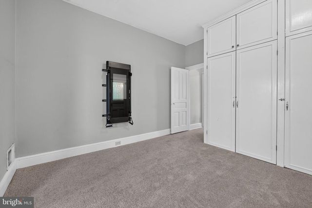 201 W MAIN ST, Leola, PA 17540