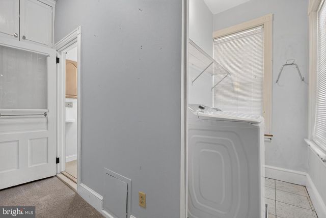 201 W MAIN ST, Leola, PA 17540