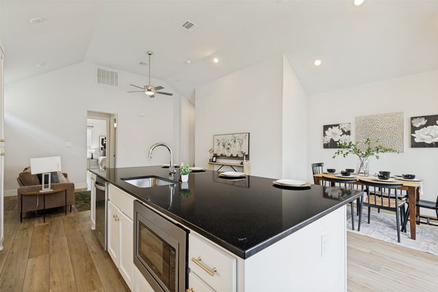 8117 Radnor Road, Dallas, TX 75231