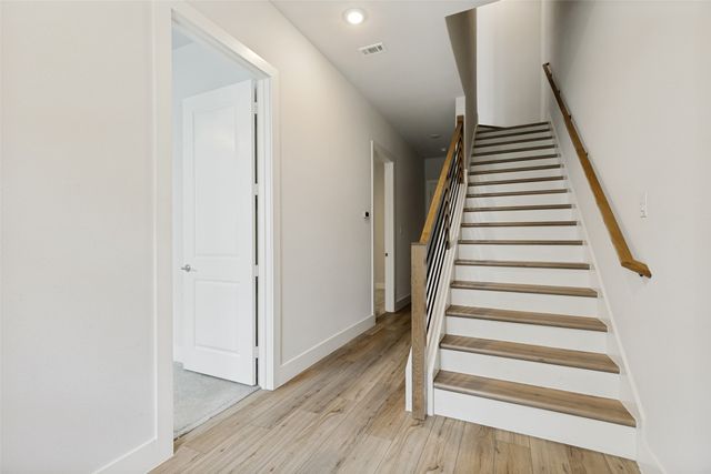 8117 Radnor Road, Dallas, TX 75231