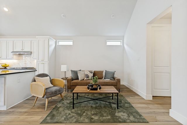 8117 Radnor Road, Dallas, TX 75231