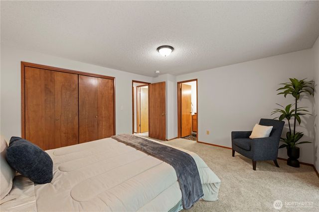 19809 97th Avenue S, Renton, WA 98055