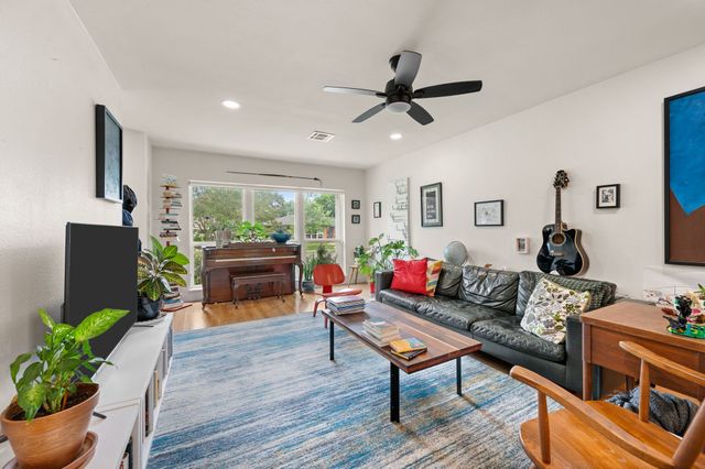 8852 Larchwood Drive, Dallas, TX 75238