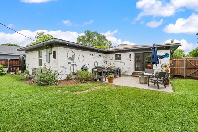 8852 Larchwood Drive, Dallas, TX 75238