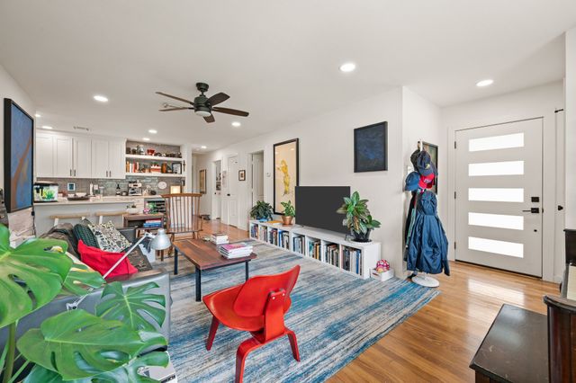 8852 Larchwood Drive, Dallas, TX 75238
