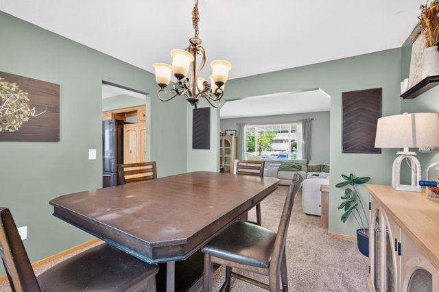 2347 Heath Avenue N, Oakdale, MN 55128