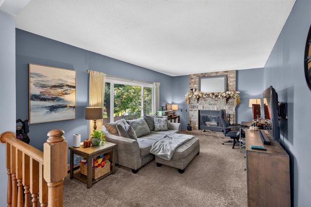 2347 Heath Avenue N, Oakdale, MN 55128