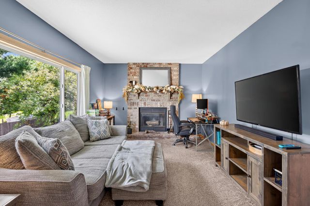 2347 Heath Avenue N, Oakdale, MN 55128