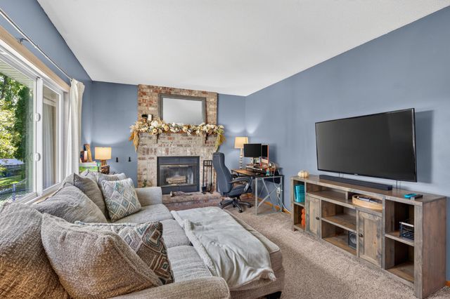 2347 Heath Avenue N, Oakdale, MN 55128
