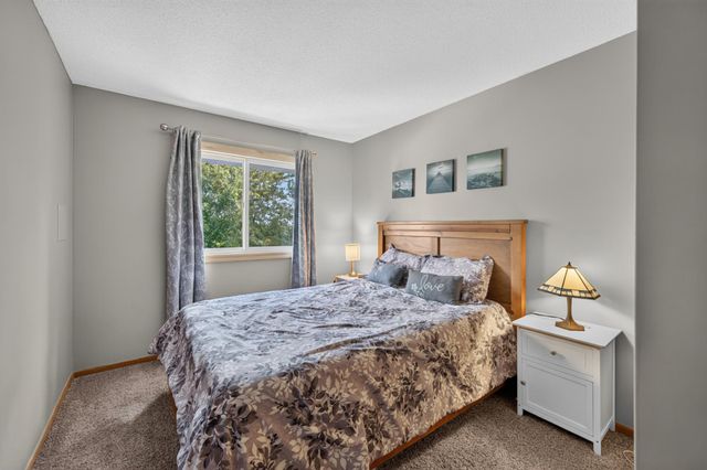 2347 Heath Avenue N, Oakdale, MN 55128