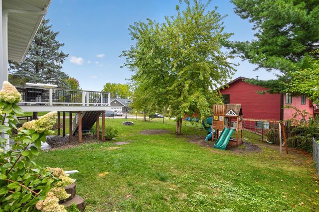2347 Heath Avenue N, Oakdale, MN 55128