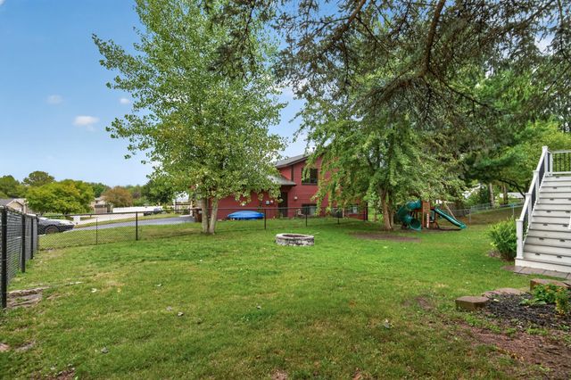 2347 Heath Avenue N, Oakdale, MN 55128