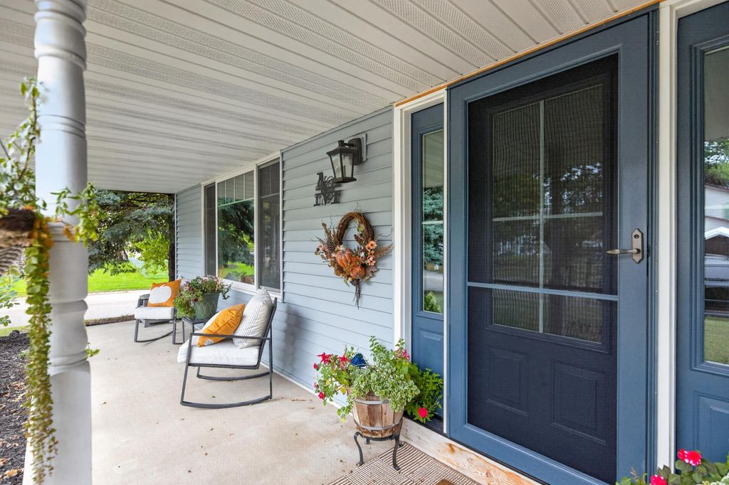 2347 Heath Avenue N, Oakdale, MN 55128 — photo 4