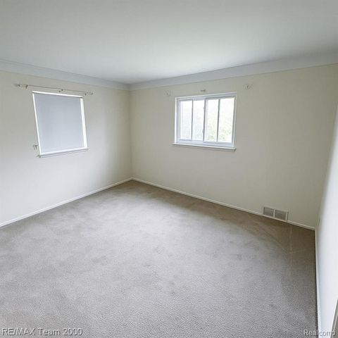 7310 Plainfield Street, Dearborn Heights, MI 48127