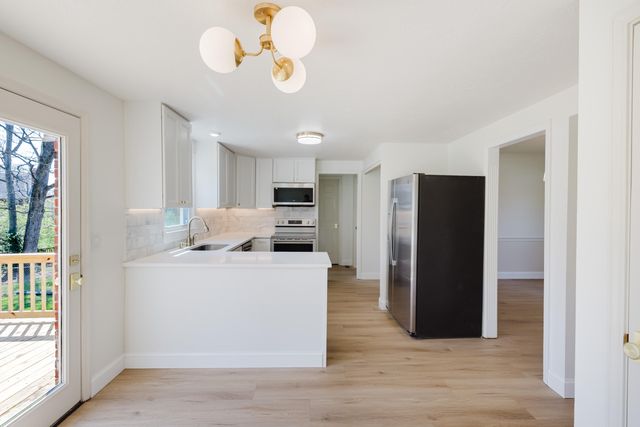 887 Jairus Drive, Lexington, KY 40515