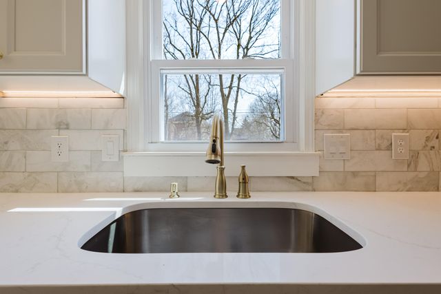 887 Jairus Drive, Lexington, KY 40515