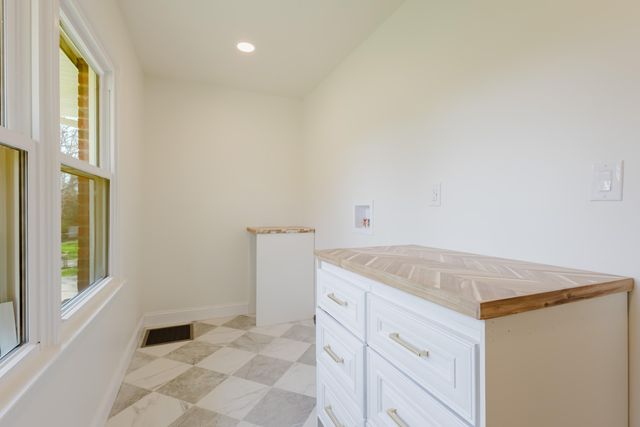 887 Jairus Drive, Lexington, KY 40515