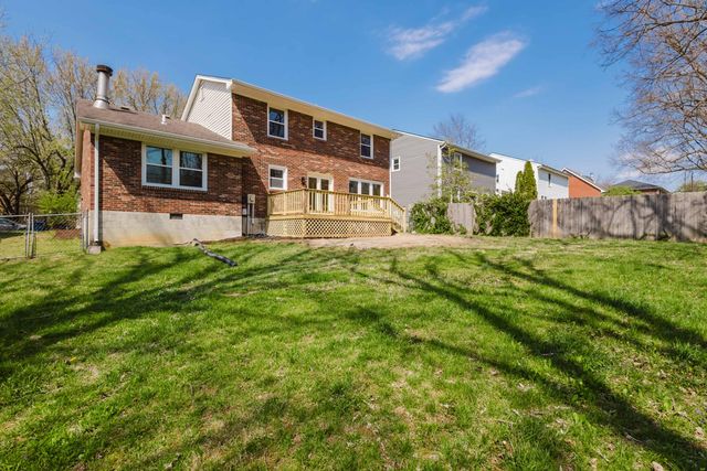 887 Jairus Drive, Lexington, KY 40515