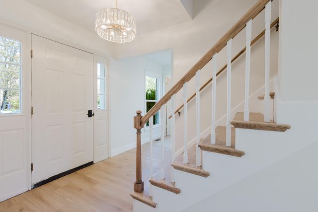 887 Jairus Drive, Lexington, KY 40515