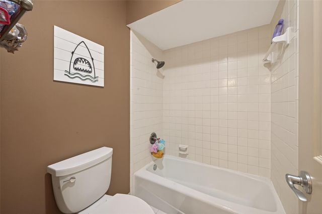 1807 Kingsmill Lane, Richmond, TX 77406